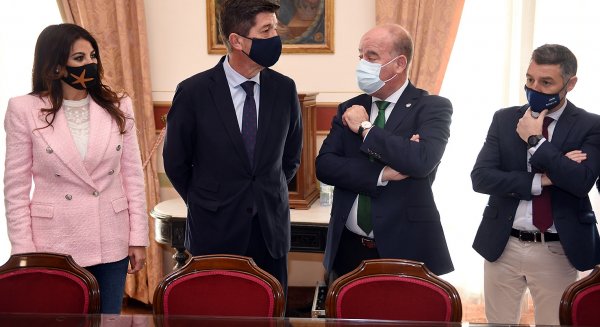 Antequera recibe la visita institucional del vicepresidente de la Junta de Andalucía