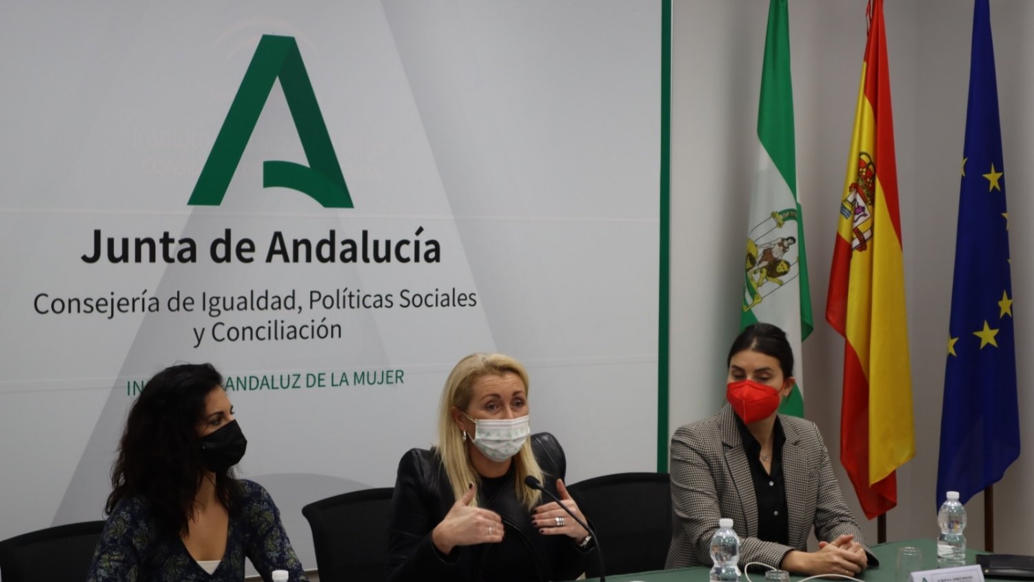 El IAM insta a desmentir los falsos mitos sobre la brecha salarial que supera los 5.000 euros en Andalucía