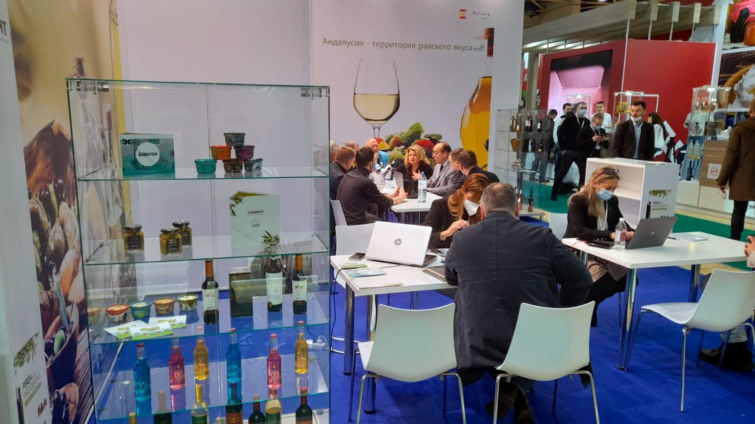 Extenda detecta oportunidades para el aceite y vino andaluz en Rusia