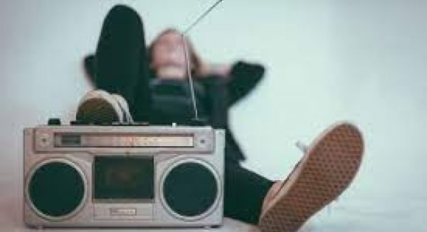 El 52% de los andaluces escucha la radio a diario, según el Barómetro Audiovisual de Andalucía