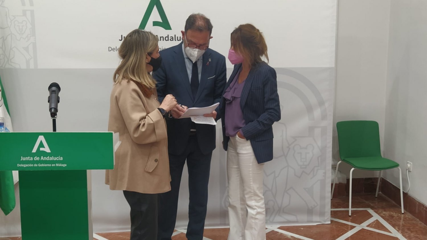 Ana Mata presenta las subvenciones a embarazadas y madres sin recursos