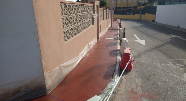 Rincón de la Victoria finaliza las obras de mejoras de movilidad en calle Malvaloca