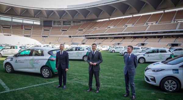 El Gobierno andaluz da un paso más en la Revolución Verde y adquiere 147 vehículos 100% eléctricos
