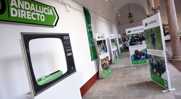 Antequera acoge una exposición que conmemora los 6.000 programas de Andalucía Directo