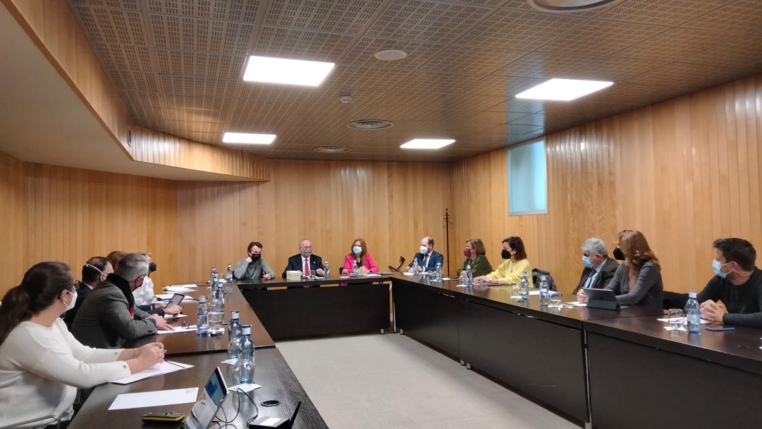 De la Torre asiste al primer Foro de Turismo de 2022