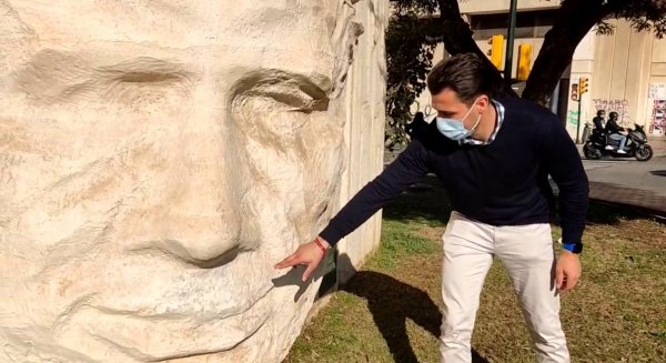 PCA – Málaga denuncia las pintadas realizadas en el monumento a Blas Infante de la capital