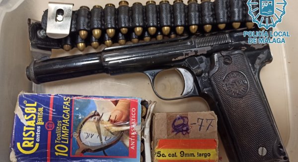 Detenido un hombre por tenencia ilegal de una pistola y amenazar a familiares
