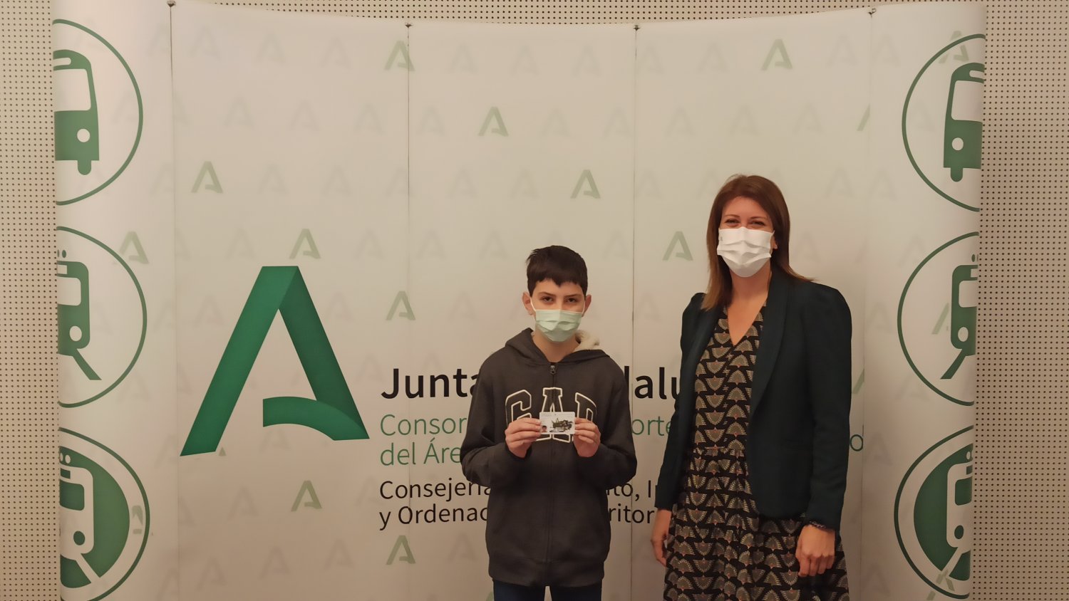 Más de 6.000 jóvenes solicitan la Tarjeta Joven de Transporte en Málaga