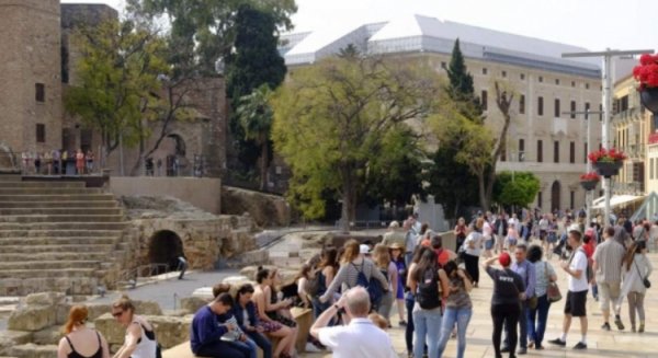 Málaga duplica las pernoctaciones de viajeros nacionales respecto a 2020