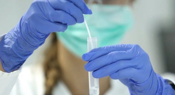 La tasa de incidencia cae 43,3 puntos en Málaga en una jornada con seis fallecidos