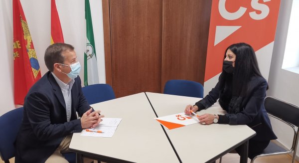 Cs anuncia que reclamará dos servicios diarios por tren entre Álora y la estación de El Chorro