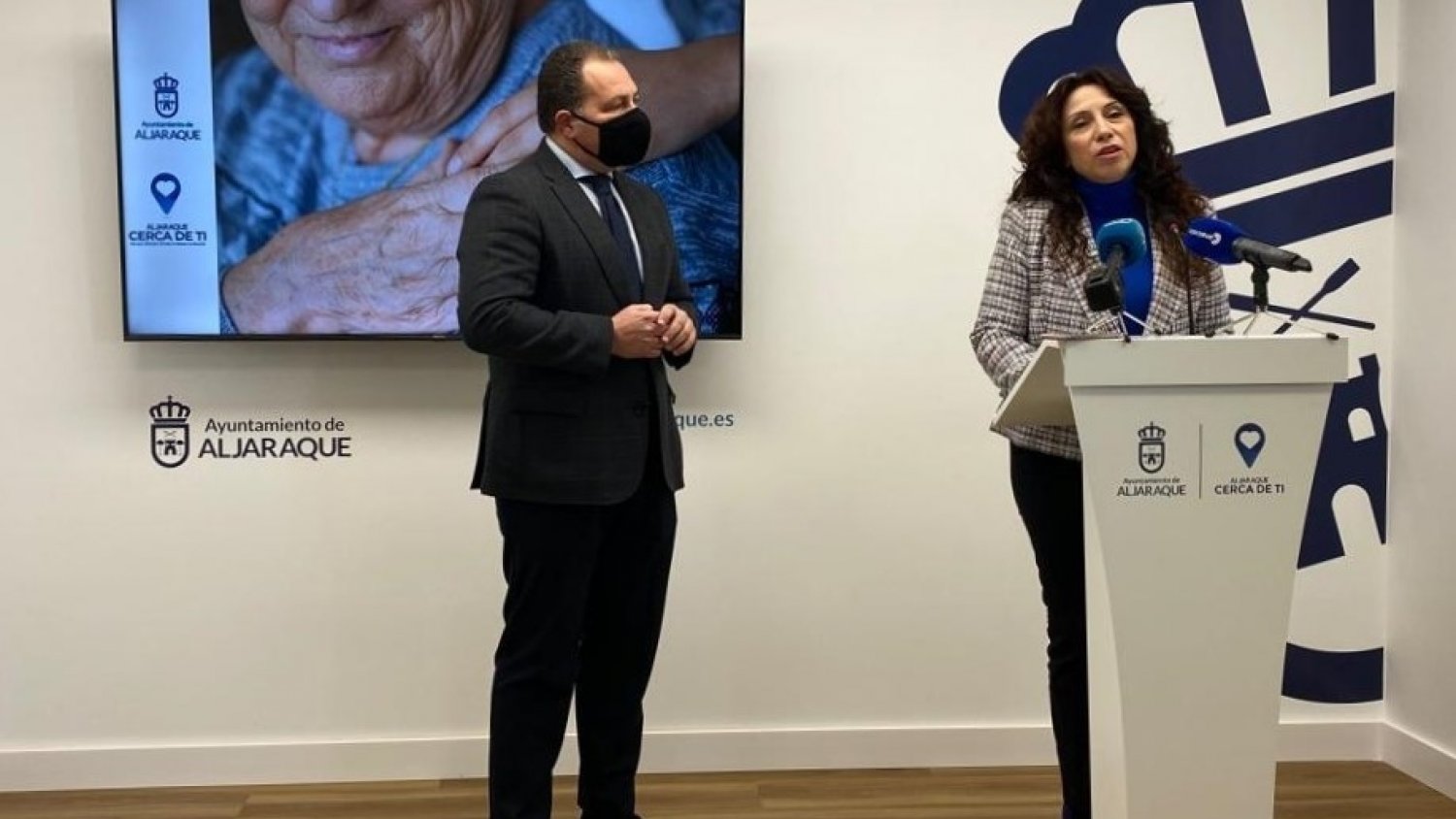 Andalucía reduce a la mitad la lista de espera de atención a la dependencia desde el inicio de la legislatura