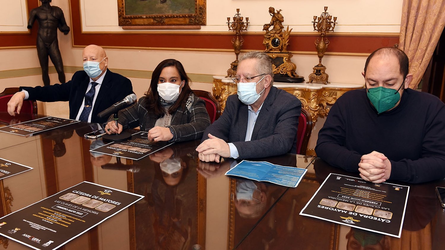 Antequera presenta la nueva convocatoria de la Cátedra de Mayores