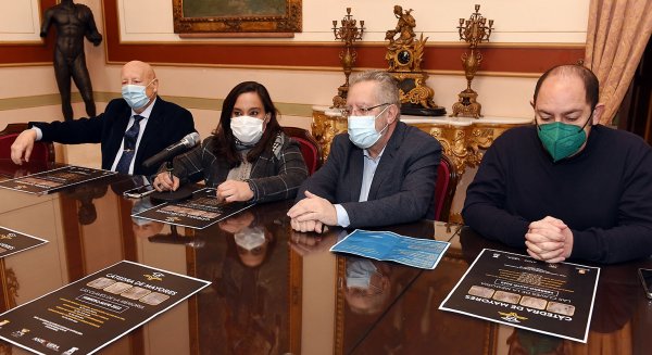 Antequera presenta la nueva convocatoria de la Cátedra de Mayores