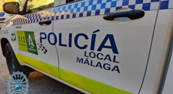Detenido un hombre por conducir sin carné una moto sustraída y robar en un establecimiento
