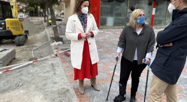 El Ayuntamiento de Fuengirola amplía el acceso rodado a la plaza de Los Niños