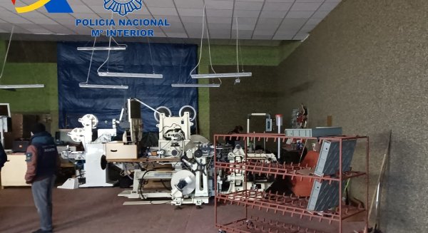 Desmanteladas cinco fábricas ilegales de cigarrillos y dos plantaciones de marihuana