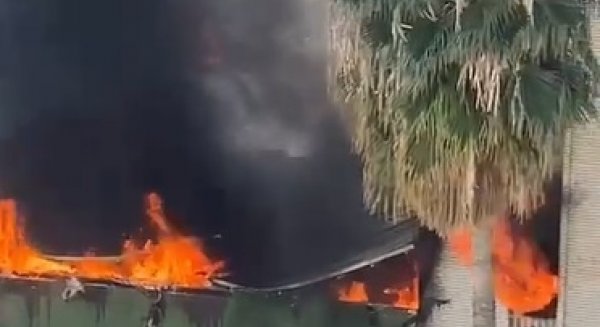 Un incendio en una terraza de El Palo deja un herido grave