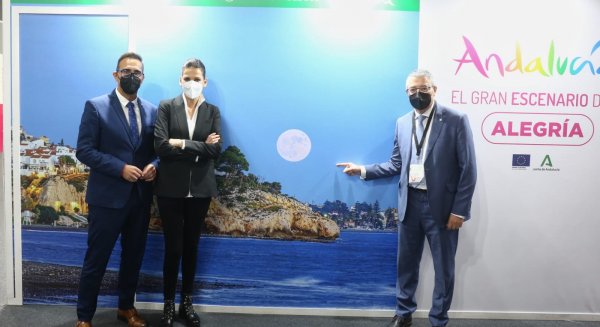 Rincón de la Victoria se presenta en FITUR como destino ideal para un encuentro con la naturaleza