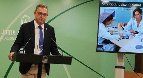Bautista informa a los ayuntamientos sobre la integración de la Agencia Sanitaria Costa del Sol en el SAS