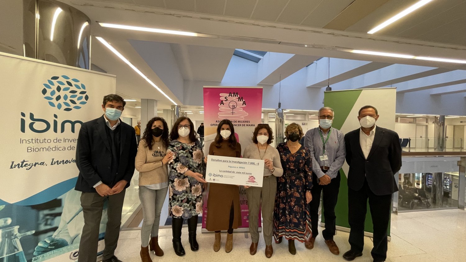 IBIMA recibe una donación de 7.000 euros para investigar el cáncer de mama metastásico
