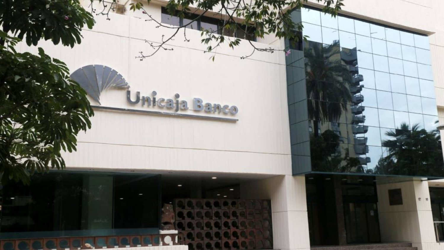 Unicaja Banco prevé un crecimiento del PIB del 6,3% en Málaga para 2022