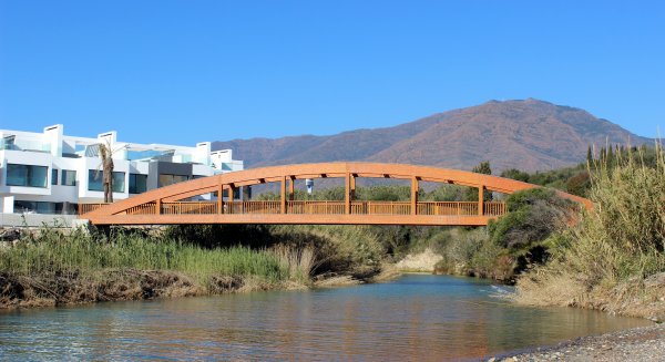 Estepona adjudica las obras para la ejecución de un tramo de corredor litoral en Arroyo Vaquero