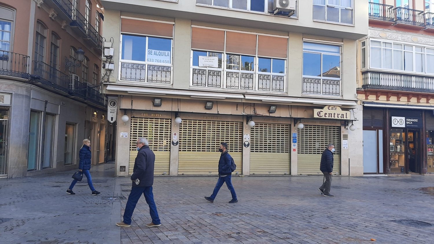 El cierre del Café Central deja un vacío en la Plaza de la Constitución