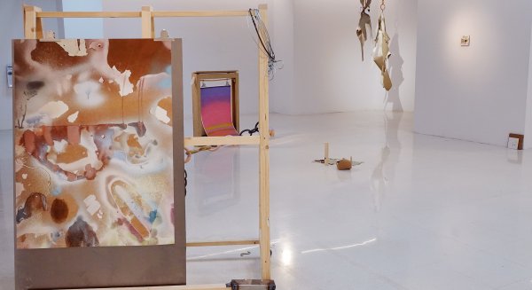 La Facultad de Bellas Artes acoge la exposición 'Un huir sin término' de Natalia Cardoso