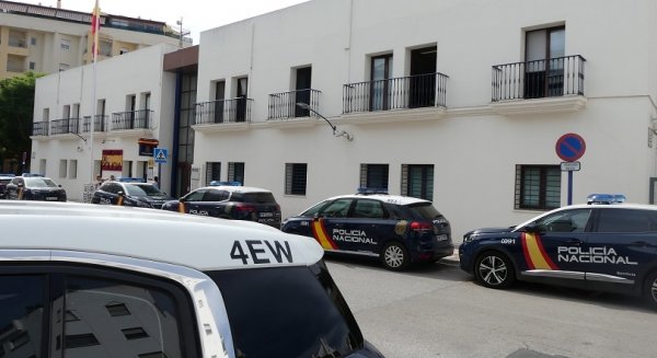 Detenido por desorden público un hombre que alertó a emergencias de haber apuñalado a su hermana