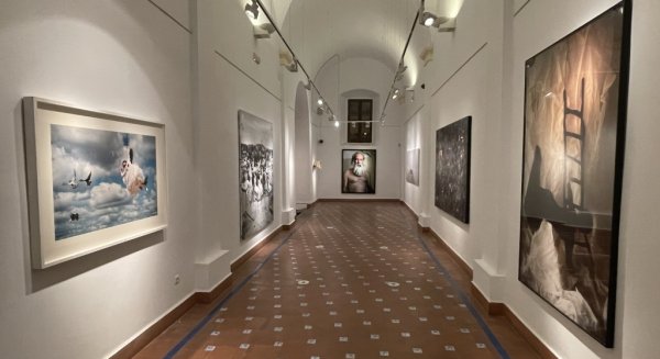 Los espacios expositivos del Ateneo se llenan de pintura, escultura y fotografía