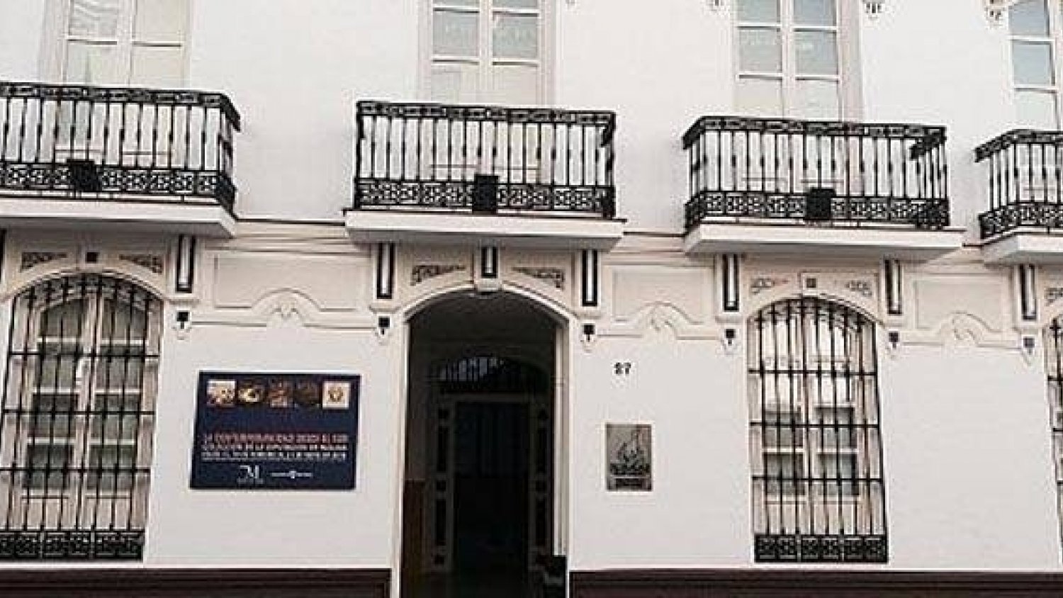 El CAC de Vélez-Málaga acogerá la primera Biblioteca Especializada de Autores Malagueños
