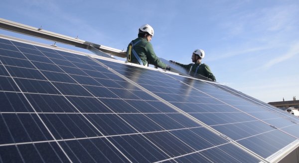 Los andaluces que se deciden a producir su propia electricidad se duplican en un año