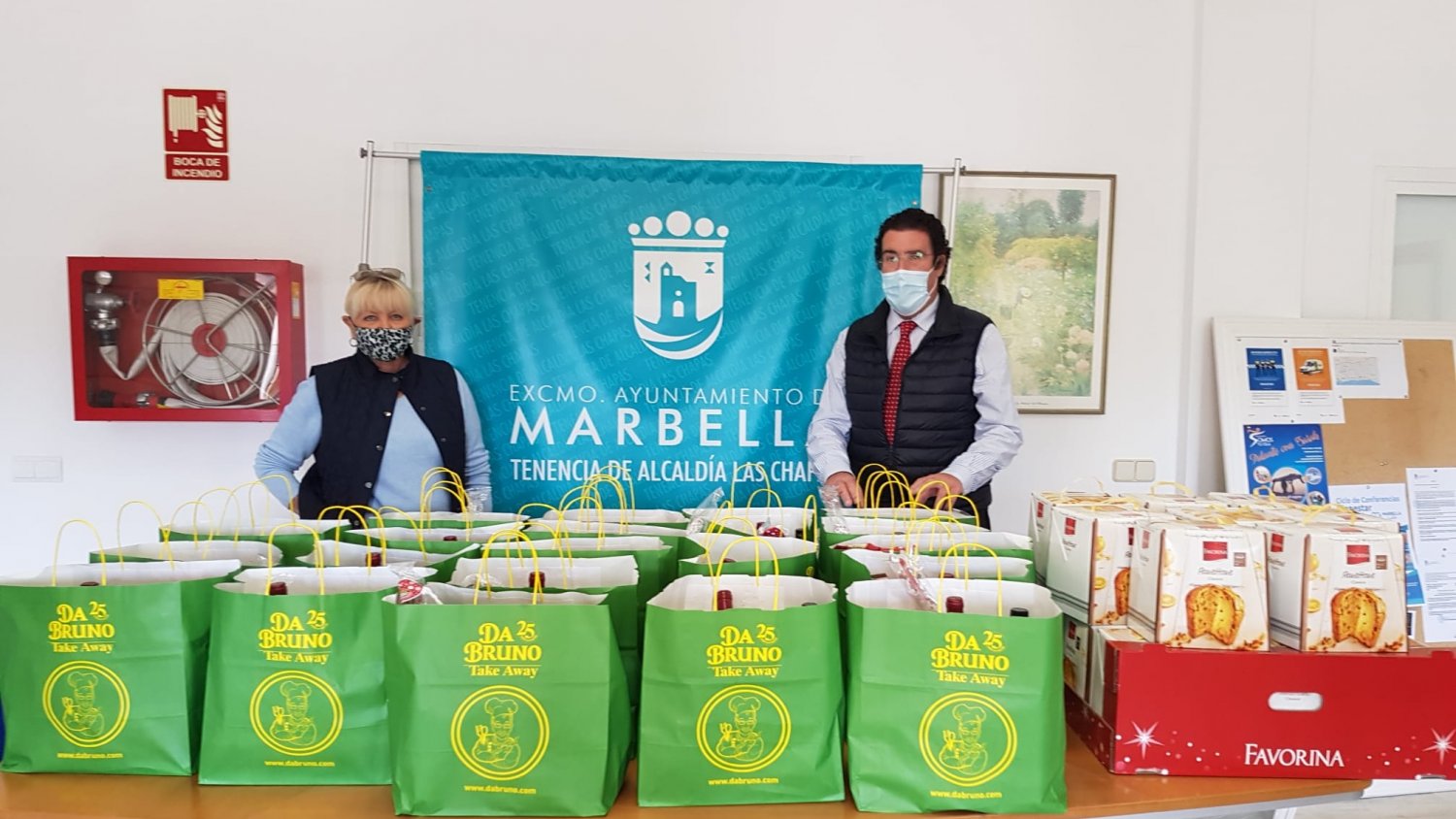 Grupo Da Bruno reparte más de un millar de menús solidarios en la Costa del Sol