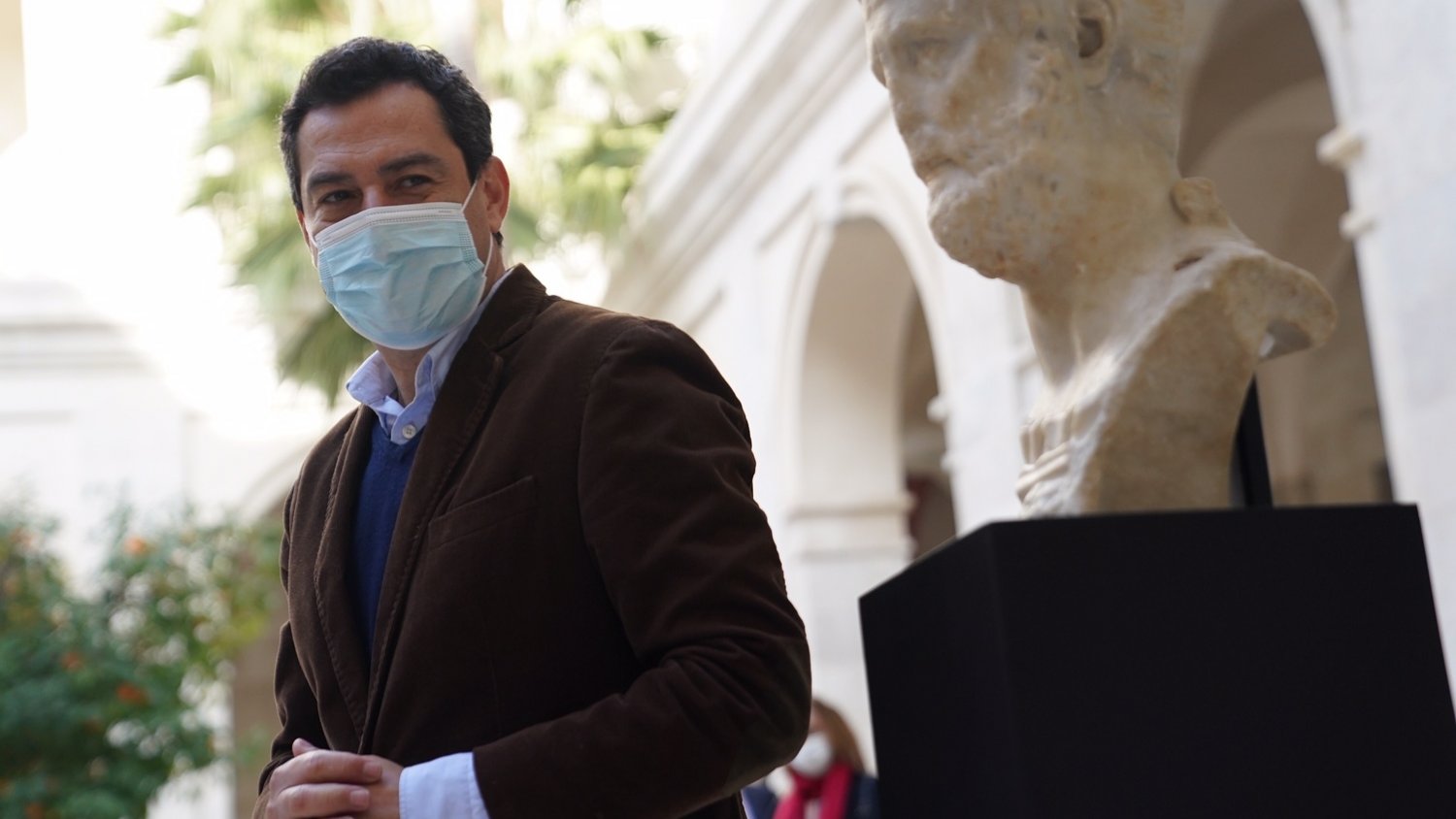 Moreno valora la incorporación a la colección del Museo de Málaga del busto de Antonino Pío
