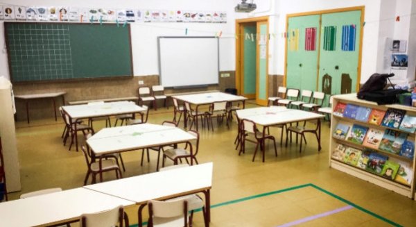Andalucía mantiene la presencialidad en centros educativos y universidades