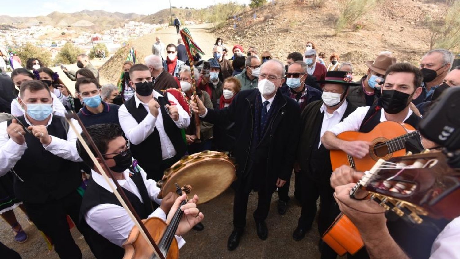 La Fiesta Mayor de Verdiales celebra su 59ª edición acompañada por 12 pandas
