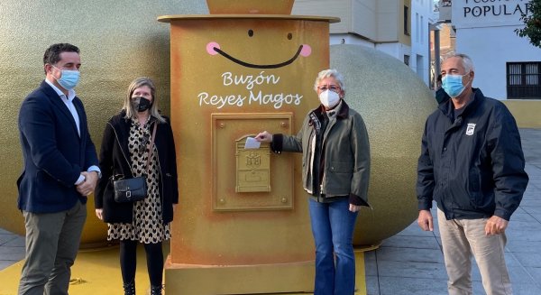 El Ayuntamiento de Málaga instala figuras de los Reyes Magos en el Centro Histórico