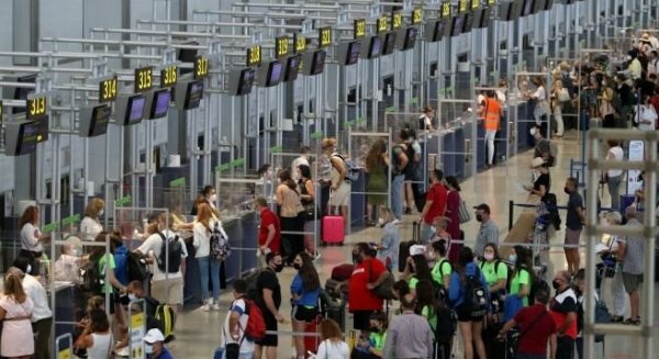 Málaga registra un descenso del 15,93% de viajeros frente a noviembre de 2019