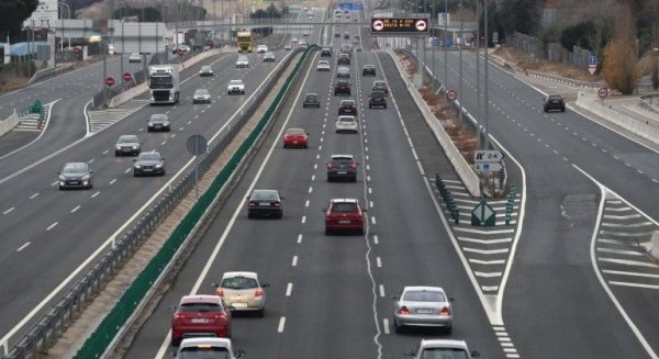 La DGT pone en marcha el dispositivo especial de vigilancia y regulación para Navidad