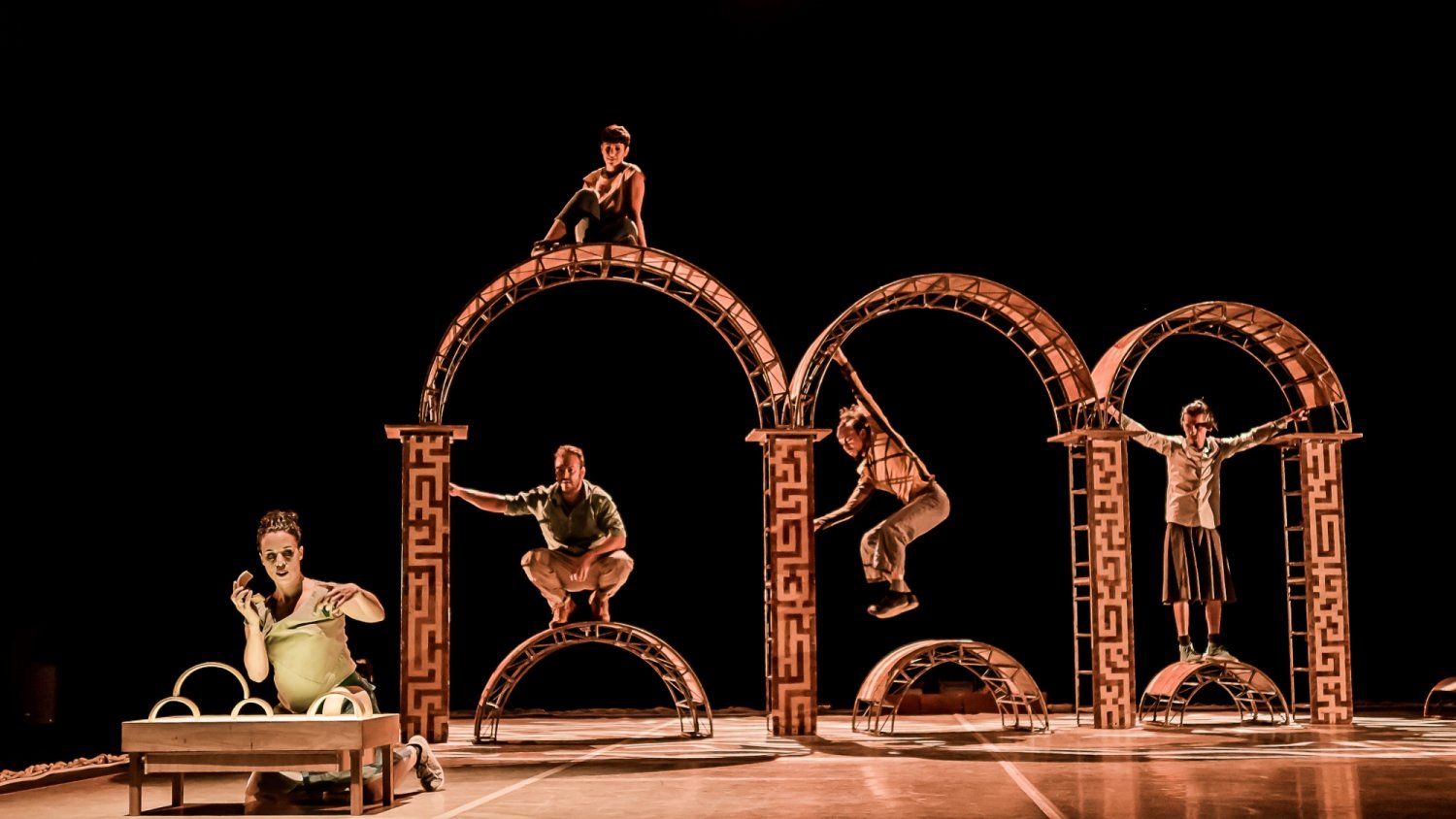 Circo y cine mudo se unen en el Teatro Cánovas por Navidad