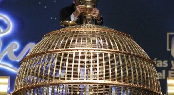 San Pedro de Alcántara recibe el quinto premio de la Lotería de Navidad