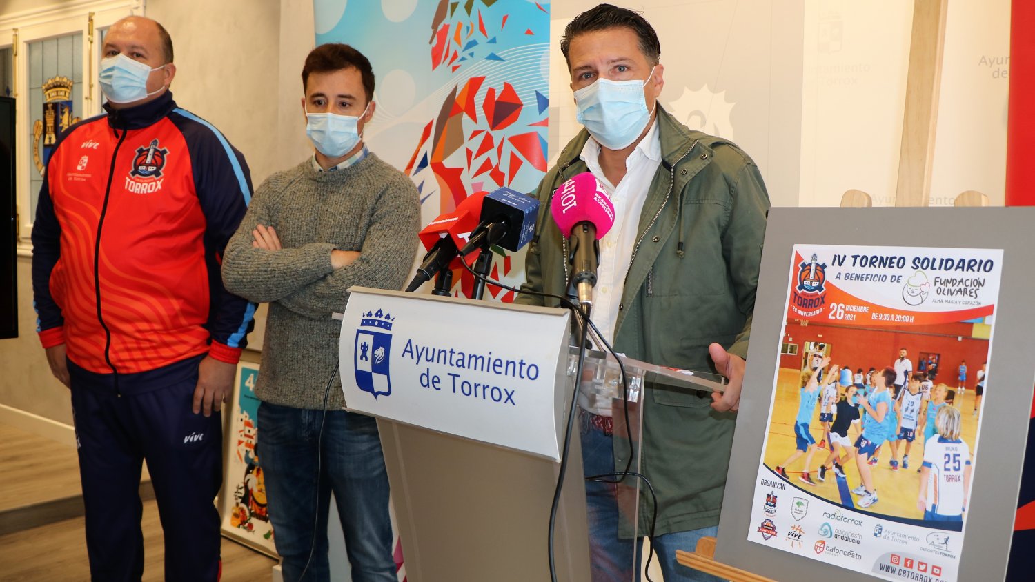 El Pabellón Municipal de Deportes de Torrox recibe el IV Torneo Solidario de baloncesto