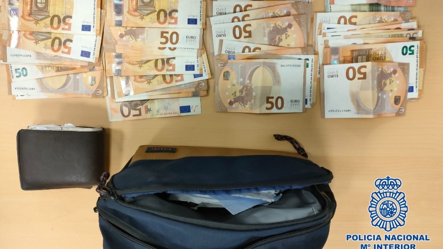 La Policía Nacional detiene a un hombre por apropiarse de una cartera con casi 4.000 euros