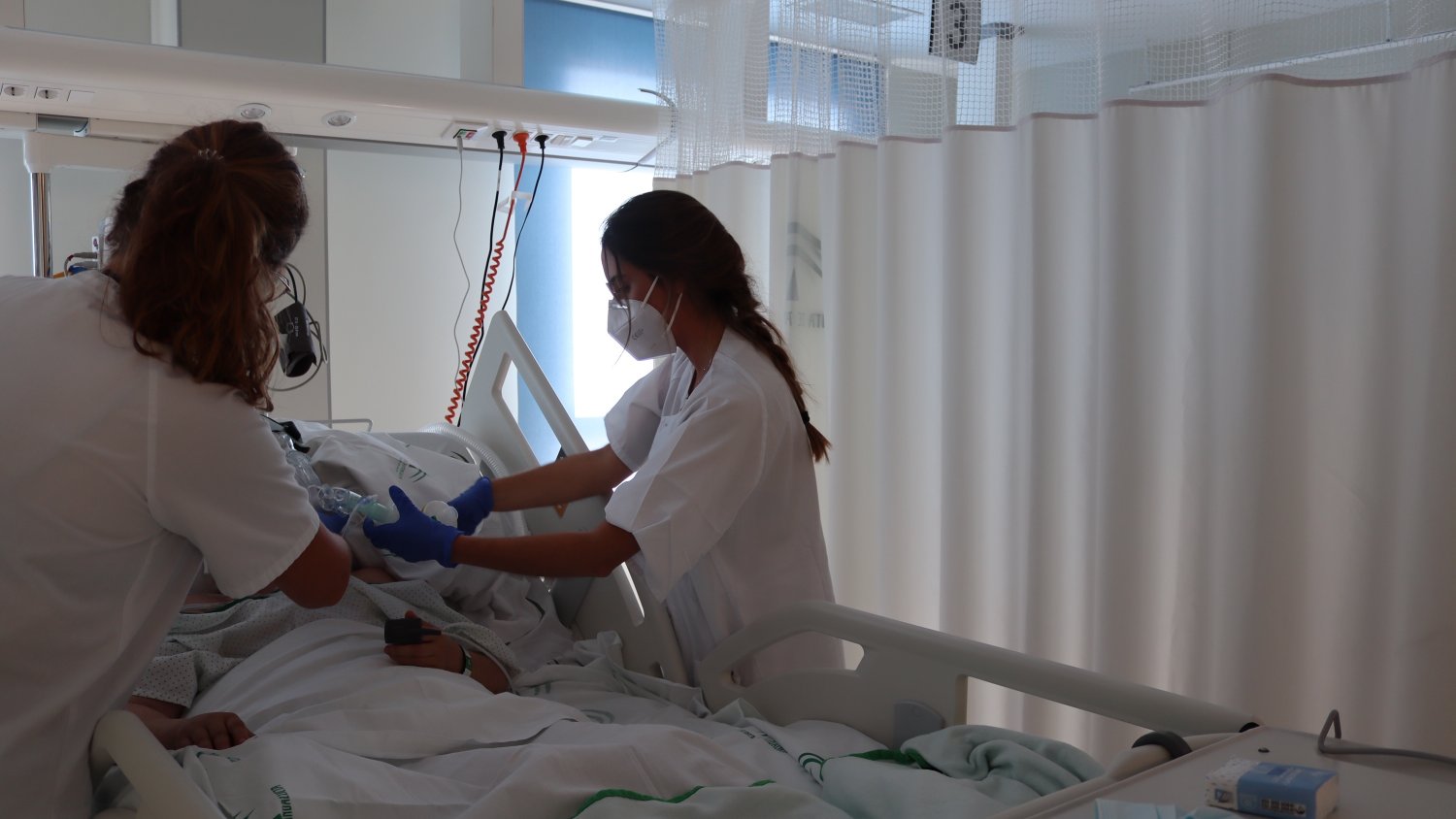 La UCRI del Hospital Regional de Málaga atiende a más de 220 pacientes en su primer año