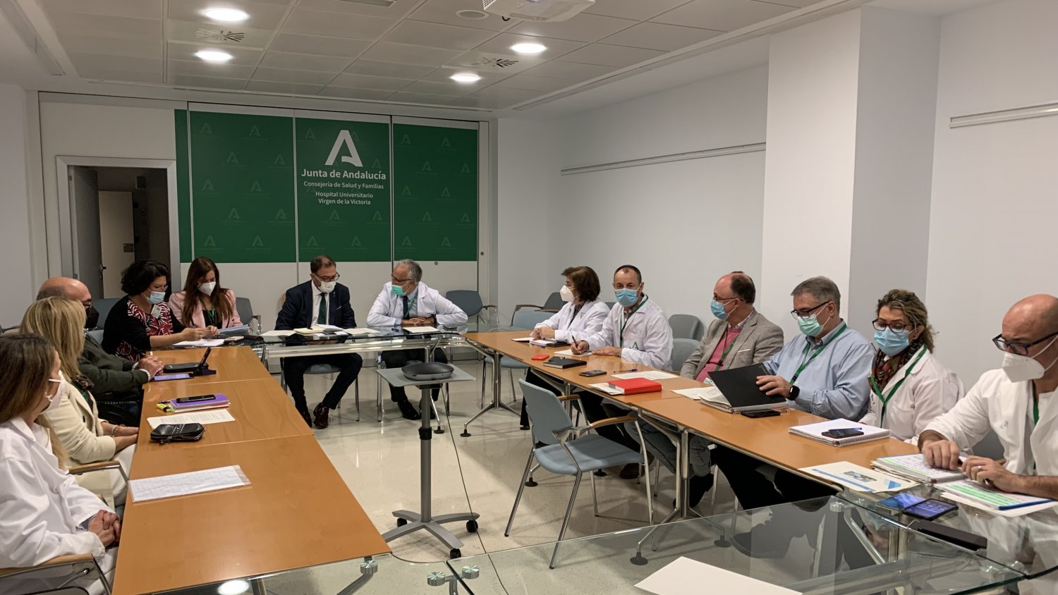 Un total de 85 asociaciones participan en el tercer encuentro on-line del Hospital Virgen de la Victoria