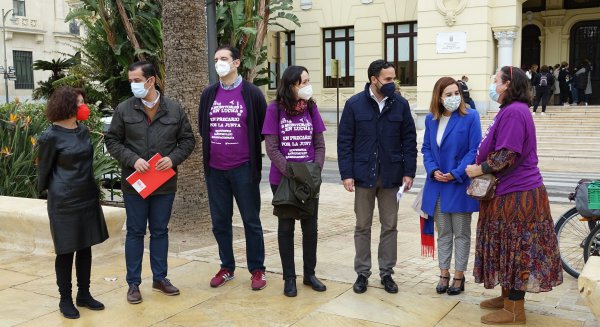 PSOE exige a la Junta garantizar la jornada de 35 horas a los monitores escolares