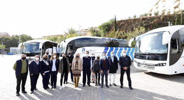 Marbella incorpora tres autobuses a la flota del servicio de transporte escolar y universitario