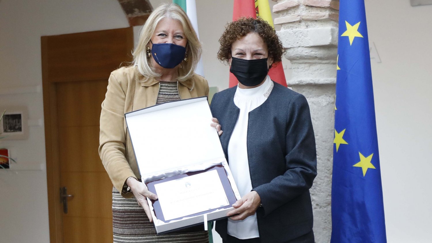 Marbella rinde homenaje a los trabajadores jubilados del Hospital Real de la Misericordia