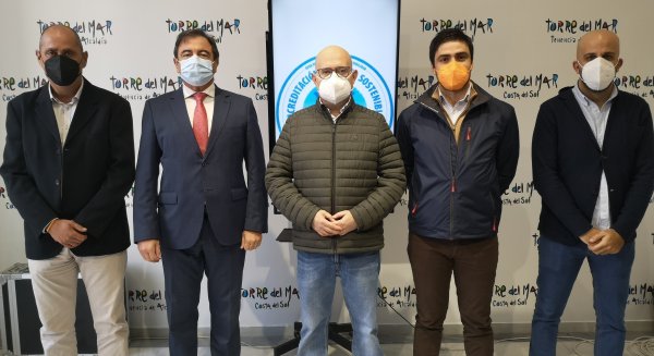 Medio Ambiente traslada a los polígonos industriales de Vélez-Málaga el certificado de 'empresa sostenible'